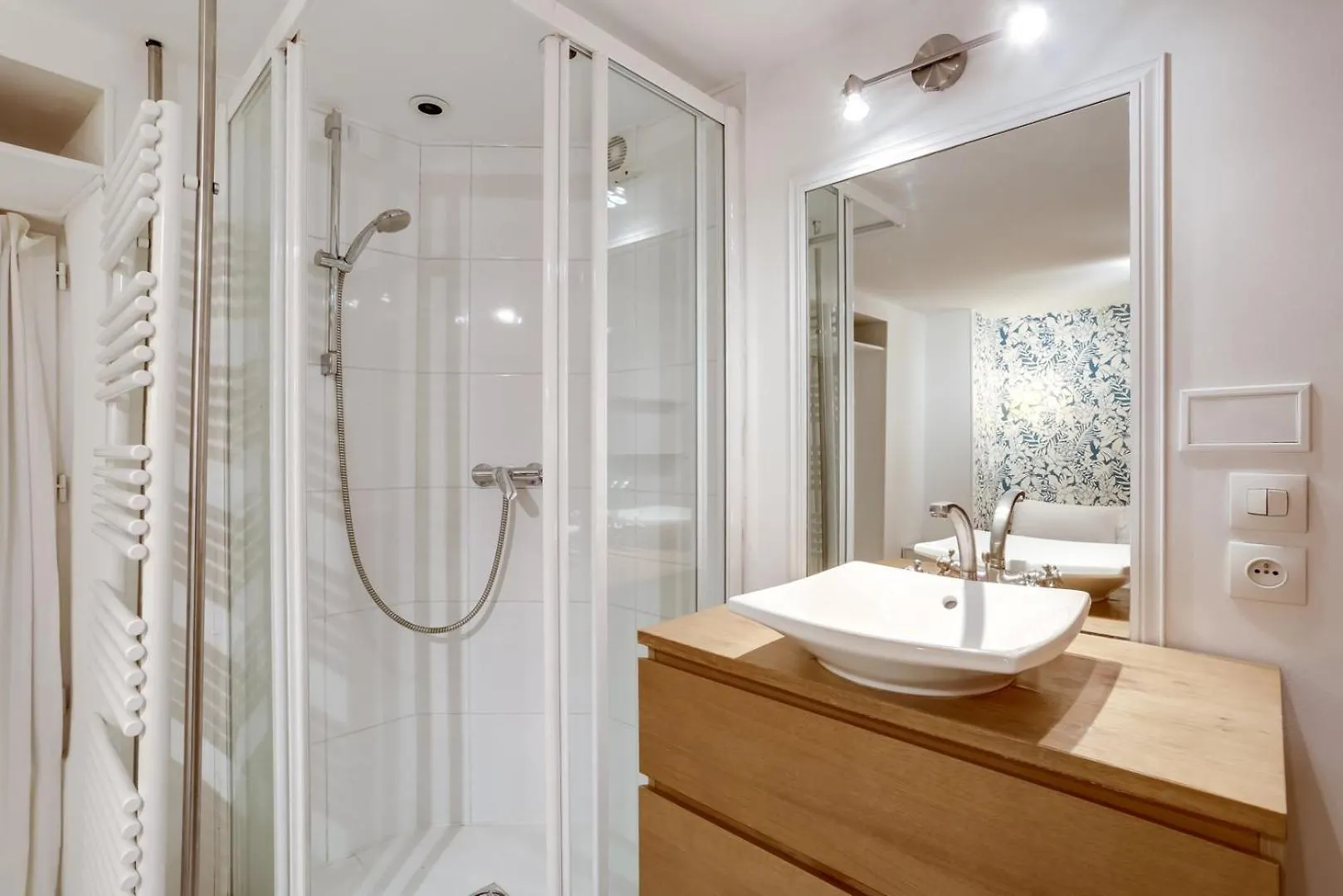 Bluestay 214 - Superb Apartment In Paris